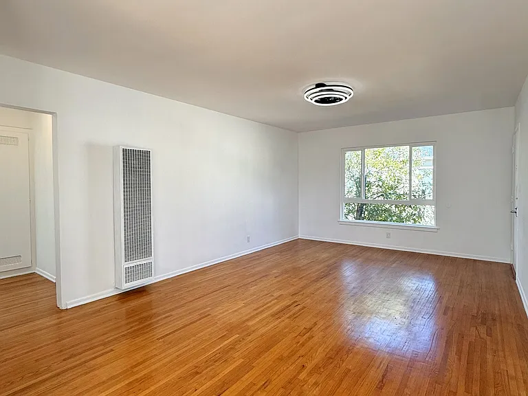 401 San Vicente Blvd #D — Photo 8
