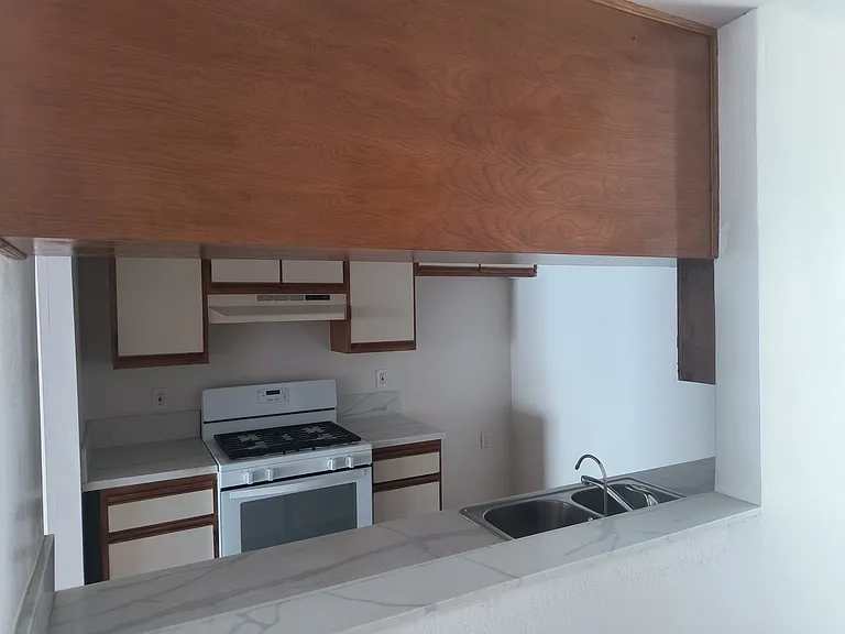 10208 Pinewood Ave #7 — Photo 6
