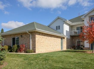 4221-2 Taylor Hbr E, Mount Pleasant, WI 53403