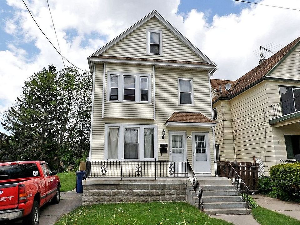2nd image of 158 Sumner Pl