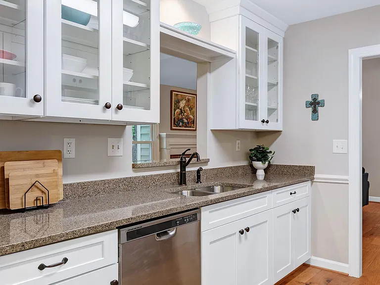 113 Wethersfield Dr — Photo 29