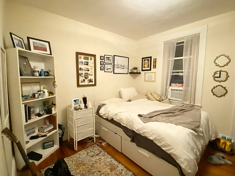 1526 Tremont St #3A — Photo 2