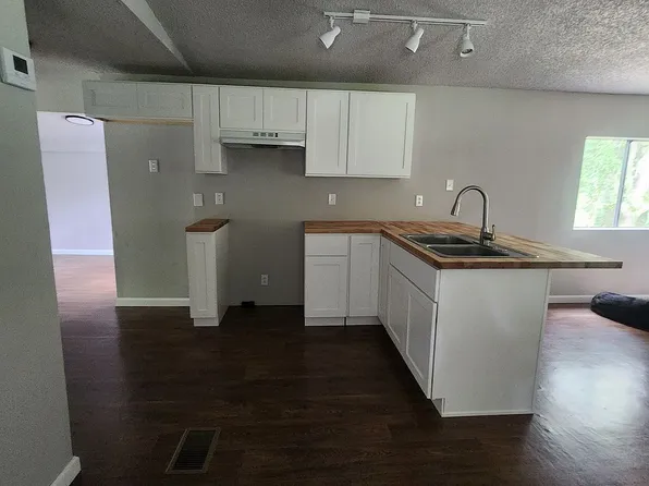 6748 Spring Lake Village Rd, Keystone Heights, FL 32656