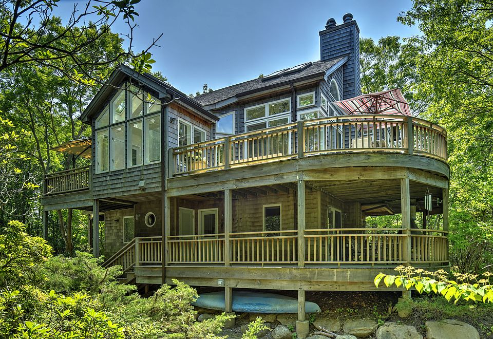 1st image of 36 Shady Cove Ln