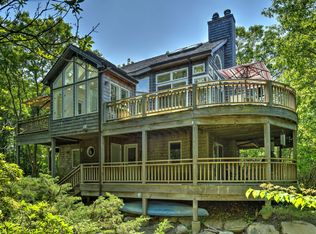 36 Shady Cove Ln, Sag Harbor, NY 11963