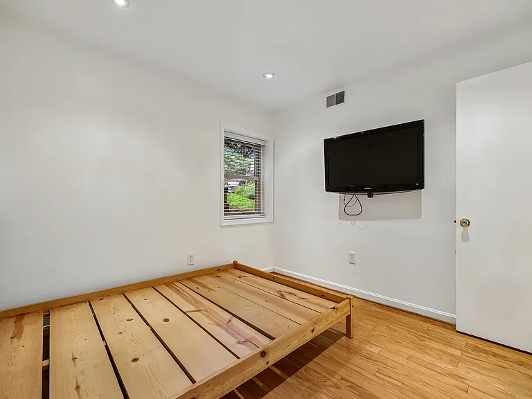 7814 Coddle Harbor Ln — Photo 13