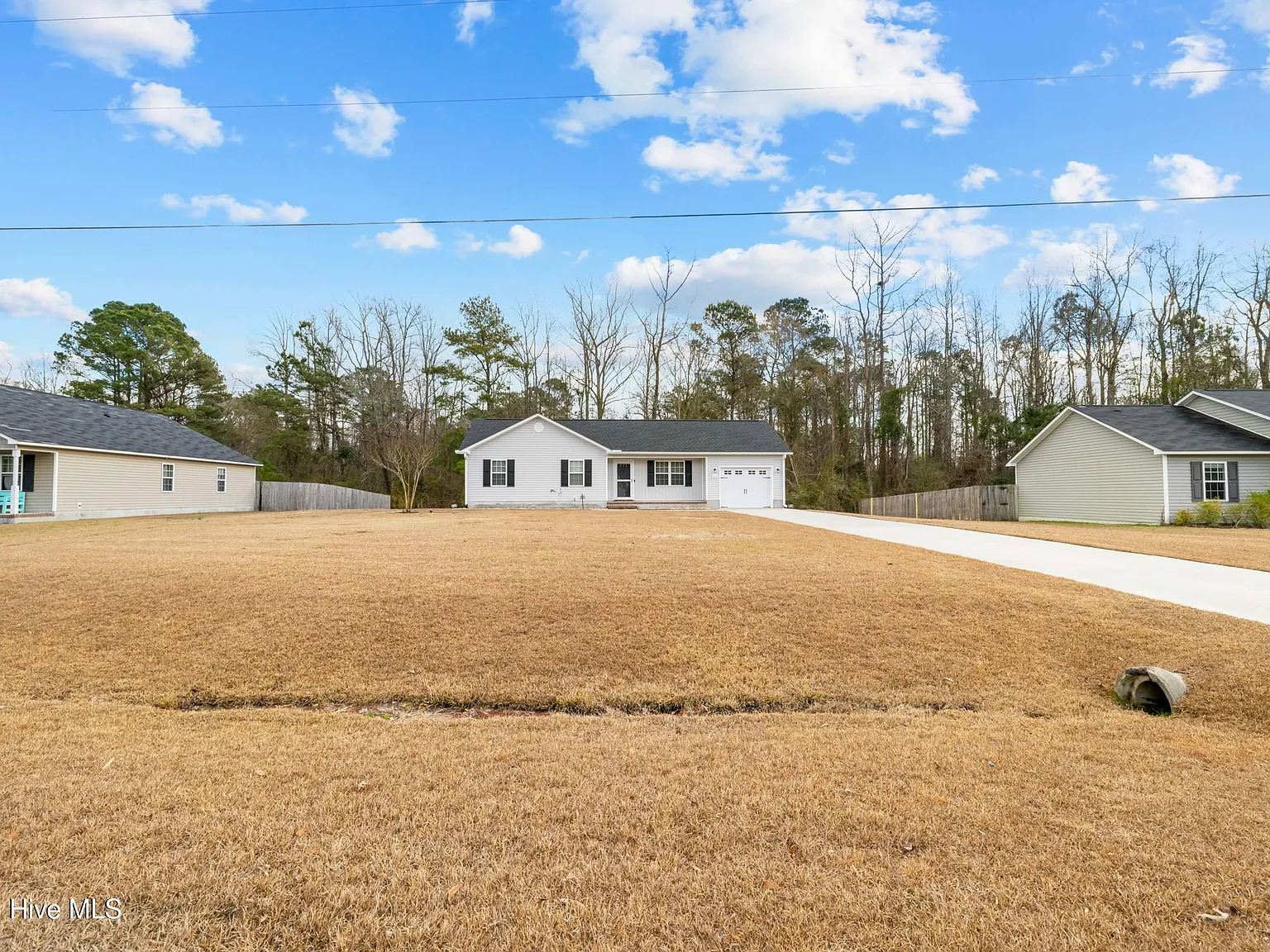 3 bed, 2.0 bath, $1,650 — Photo 2