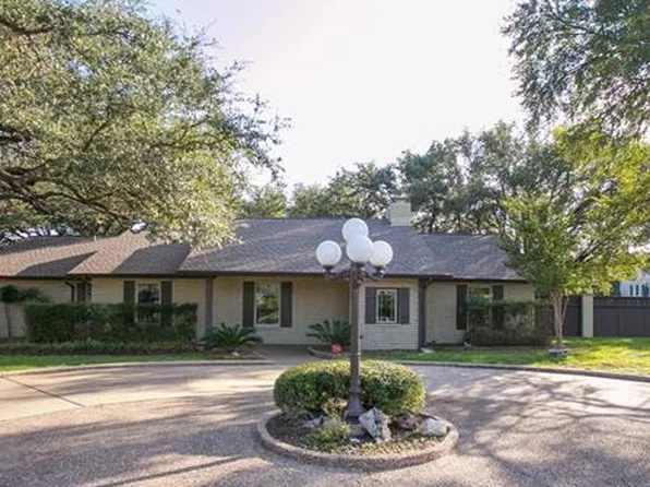 4 Hurst Pl, Austin, TX 78734