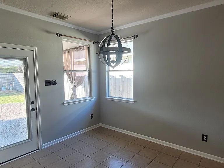 15307 Tupelo Dr — Photo 16