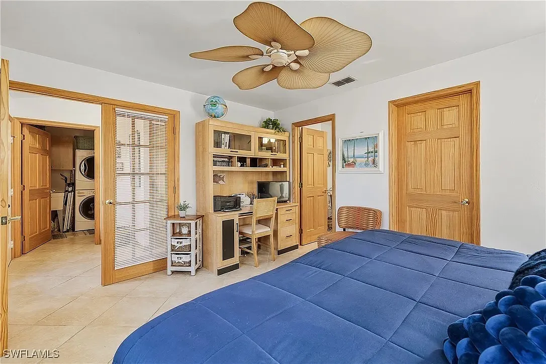 2 bed, 1082 sqft, $3,250 — Photo 1