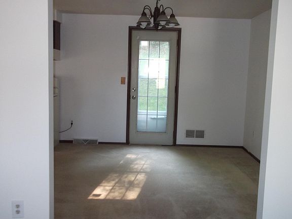 dining room 11x12