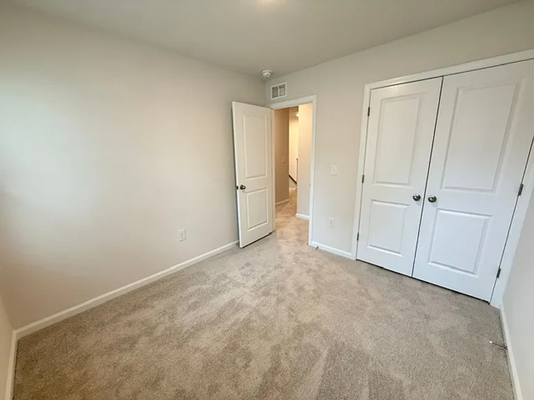 467 Martins Creek Blvd — Photo 20