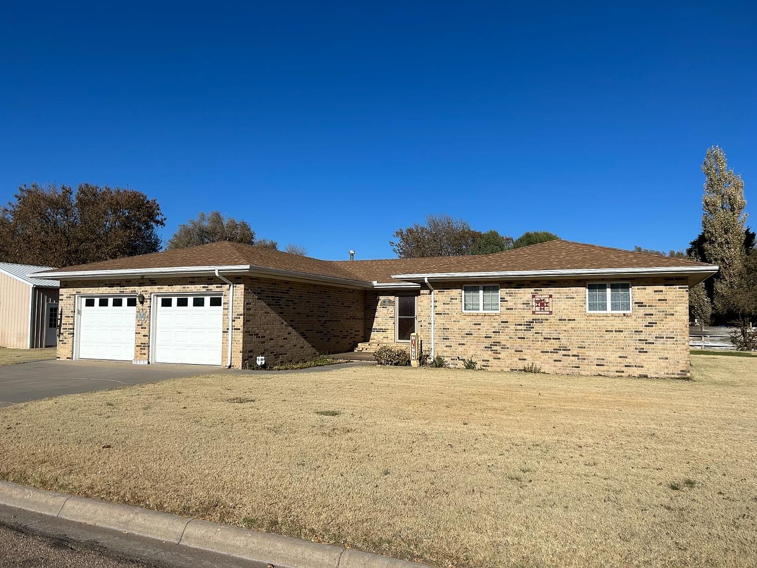 611 S Santee Ave, Satanta, KS 67870 Zillow