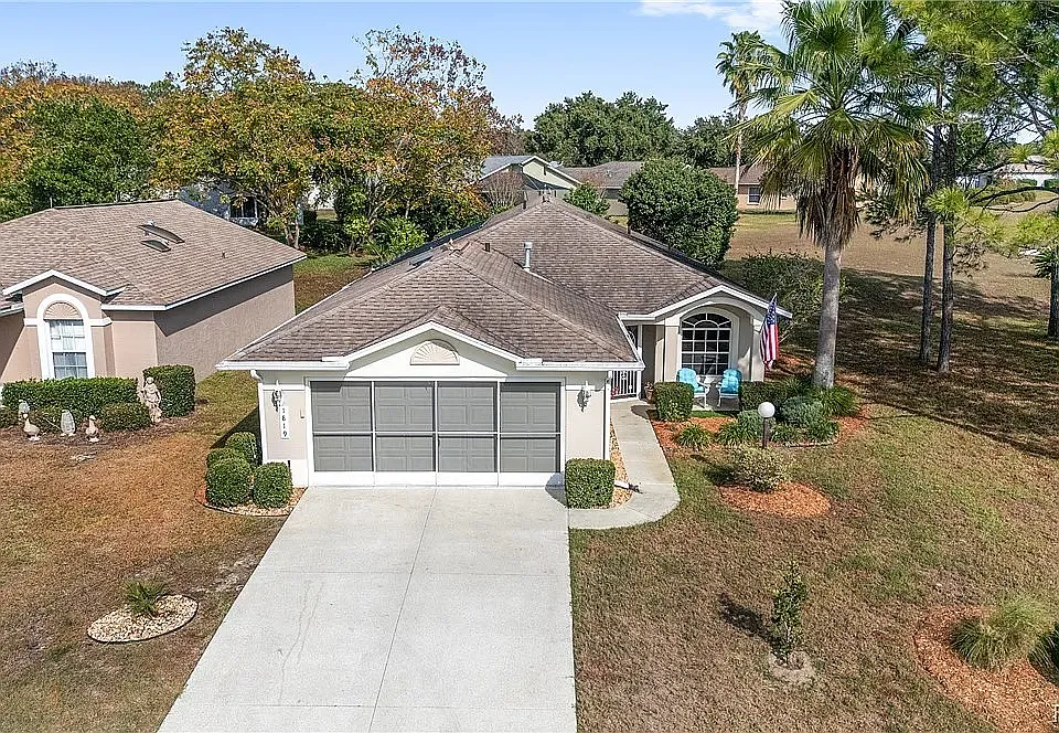 1819 W Nicole Dr