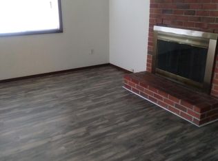 782 SW Birdsdale Dr, Gresham, OR 97080