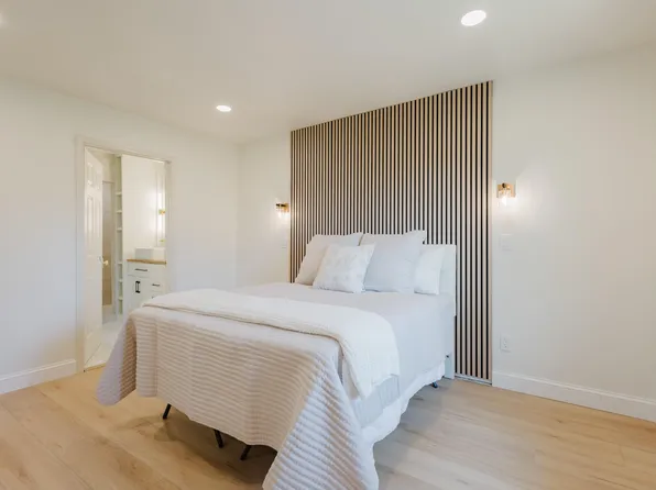 887 Jairus Dr, Lexington, KY 40515