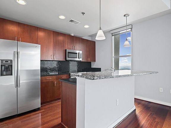 4th image of 250 Pharr Rd #1914