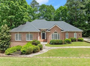 6464 Deep Valley Ct, Flowery Branch, GA 30542