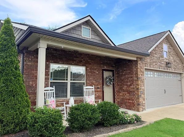 107 Sparks St, Ringgold, GA 30736