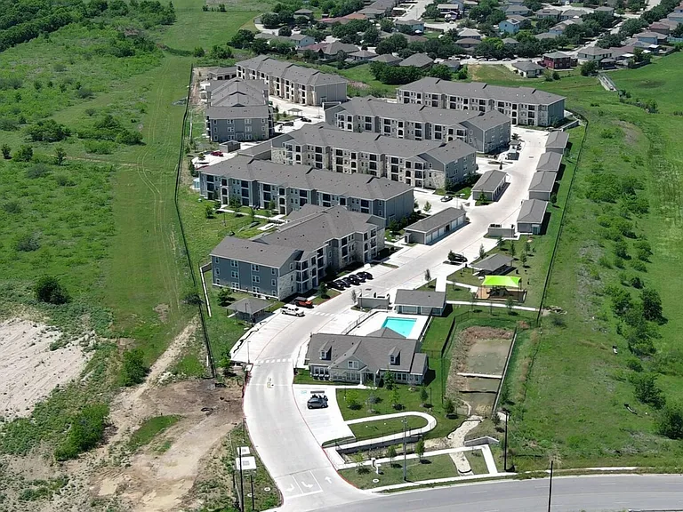 Agave East Apartments — Photo 25