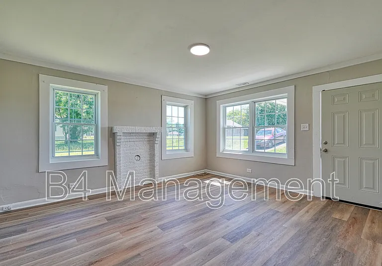 151 Church St — Photo 7