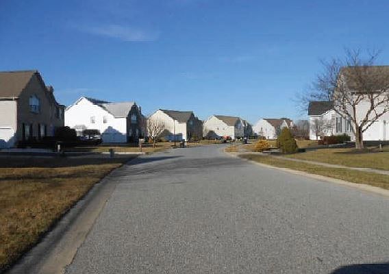 2nd image of 318 Starboard Dr
