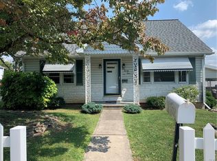 524 Diamond St, Slatington, PA 18080