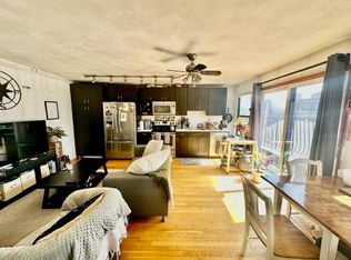 8 Harris St APT 7, Boston, MA 02109