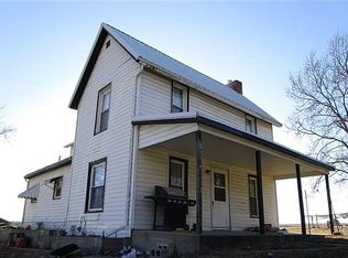 1108 Grand St, Table Rock, NE 68447