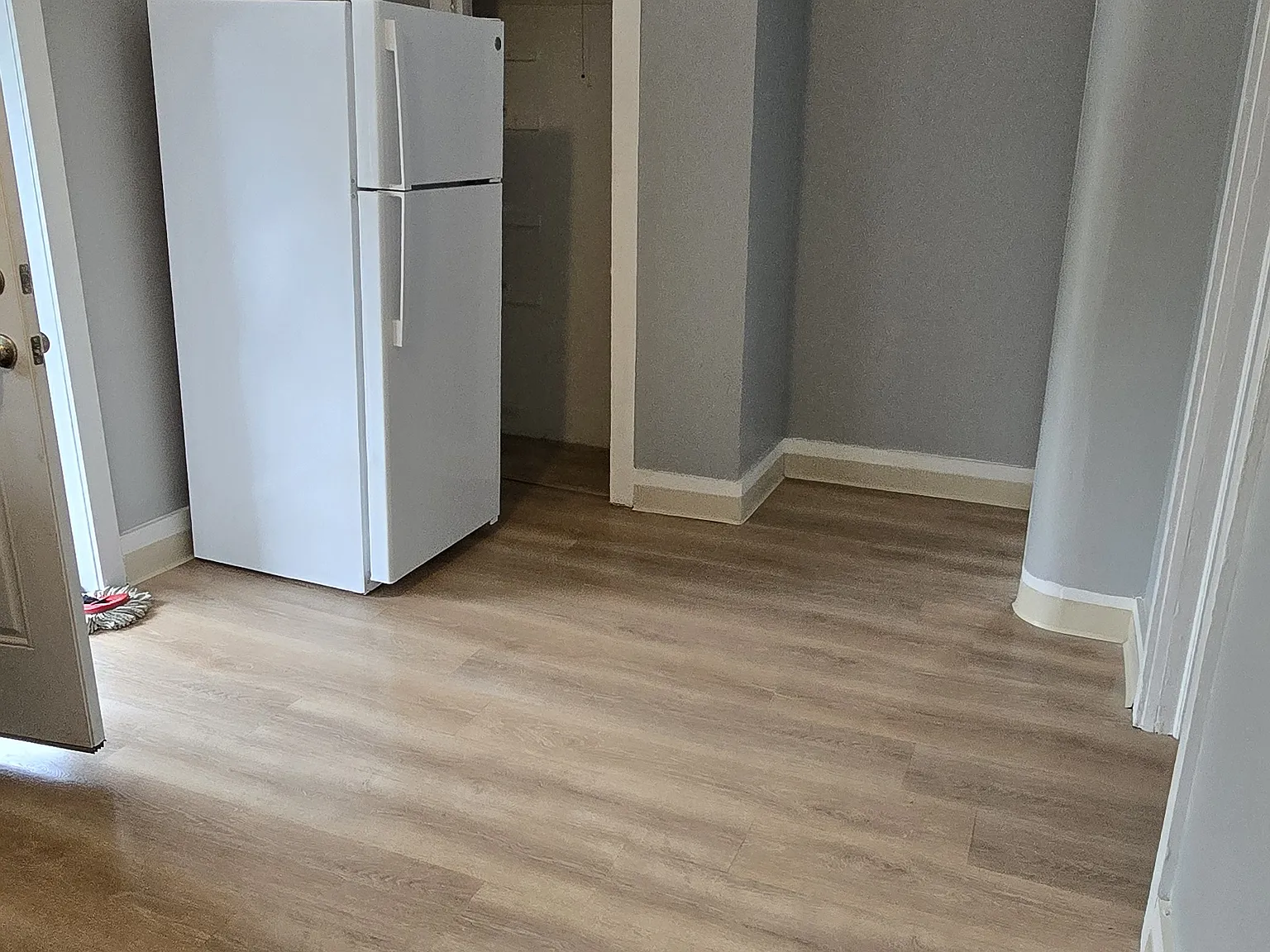 2 bed, 800 sqft, $1,100 — Photo 3