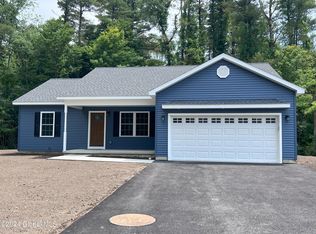 12 Alexander Ln, Kingsbury, NY 12839