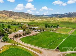 38 Waverly Dr, Horseshoe Bend, ID 83629