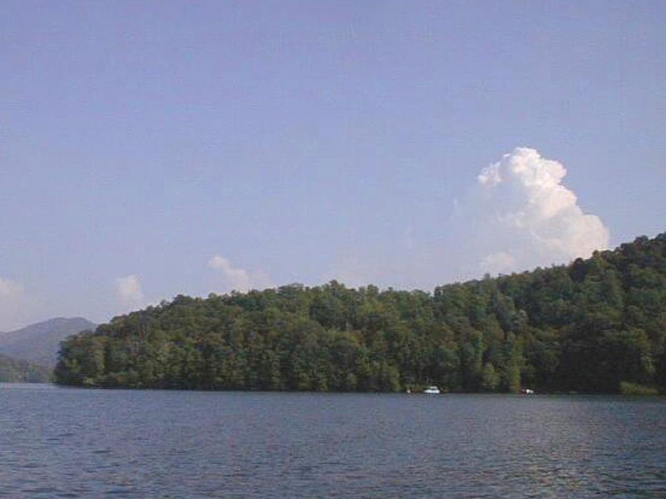 30 Nantahala Shrs, Topton, NC 28781 MLS 146807 Zillow