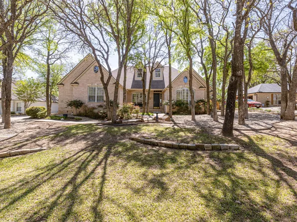 6211 Westover Dr, Granbury, TX 76049