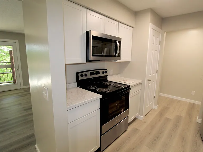 1112-6 Blue Ridge Dr — Photo 7