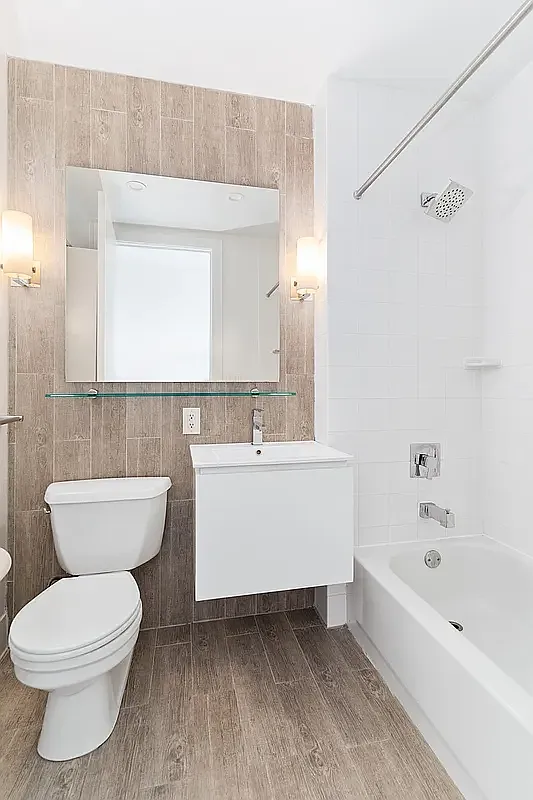 50 Murray Street — Photo 3