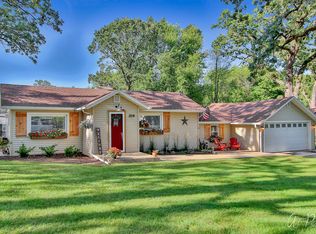 3214 Crescent Ave, McHenry, IL 60050