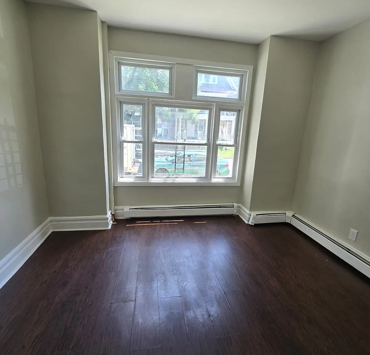 3 bed, $1,995 — Photo 4