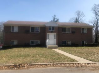 3624 Pine Oak Ave SW, Wyoming, MI 49509