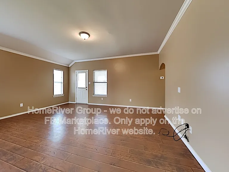 112 Magnolia St — Photo 6