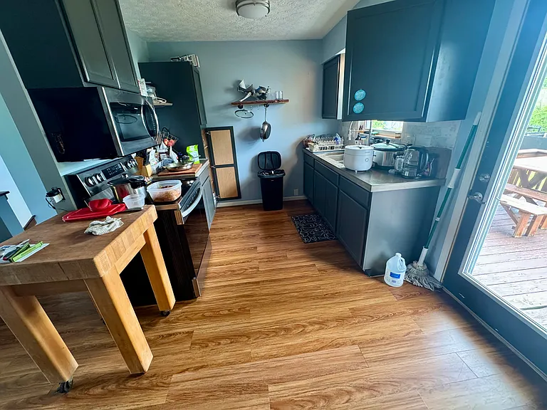 New California Dr — Photo 4