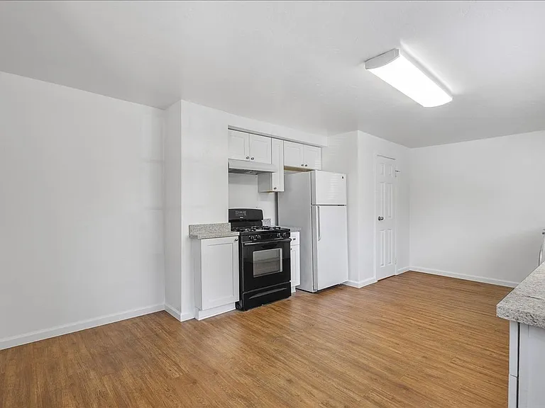 1530 Stanton St #A — Photo 6