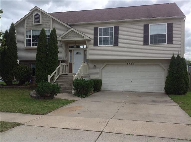 1st image of 8490 Barrington Dr