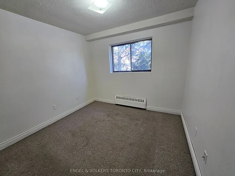 109 Gowan St #201 — Photo 8