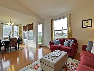 699 Alexandra Ct — Photo 7