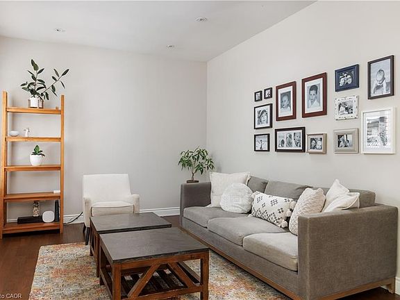 4th image of 2277 Blue Oak Cir