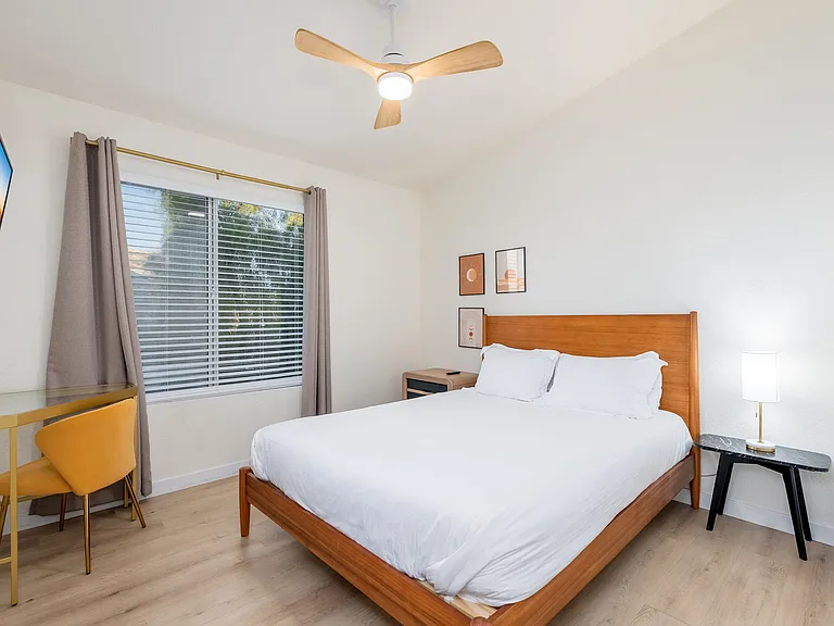 3514 N Diego — Photo 19