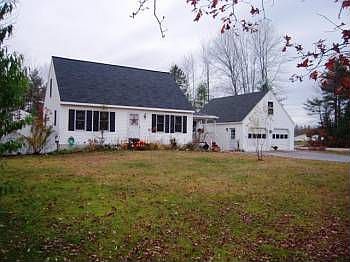 3rd image of 20 Whispering Pine Dr