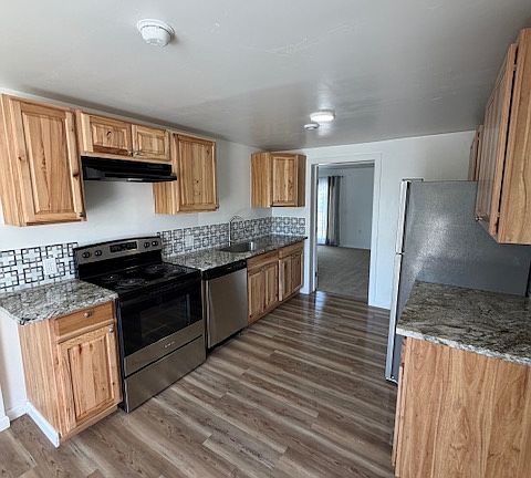 5th image of 2878 Orchard Ave