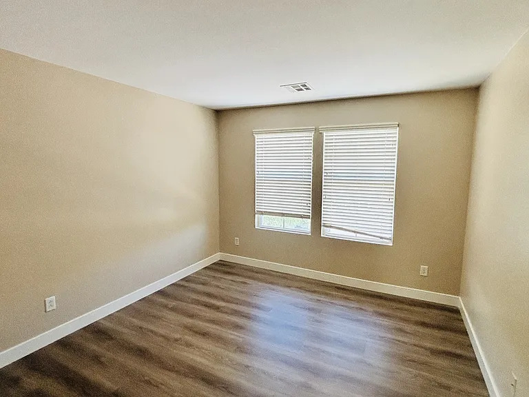 9321 Dorrell Ln — Photo 17